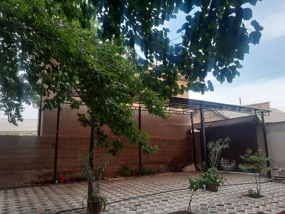 9-room house, 470 m², Almalyk, for sale