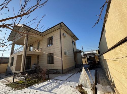 7-комнатный дом, 650 м²