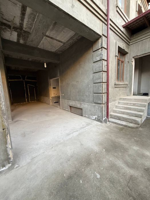 7-комнатный коттедж, 250 м², Эшангузар, в аренду