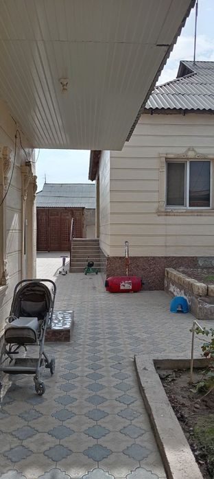 5-комнатный дом, 600 м², Алмалык, на продажу