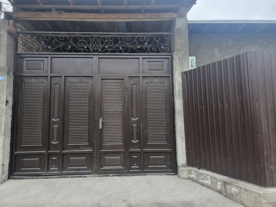5-комнатный коттедж, 7 м², Алмалык, на продажу