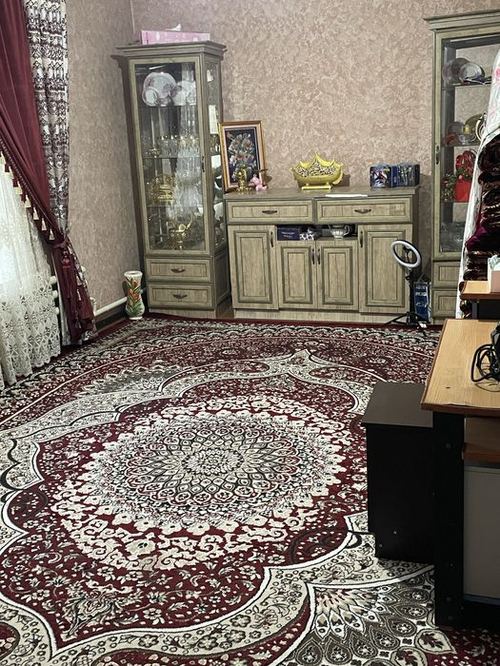 7-комнатный дом, 600 м²