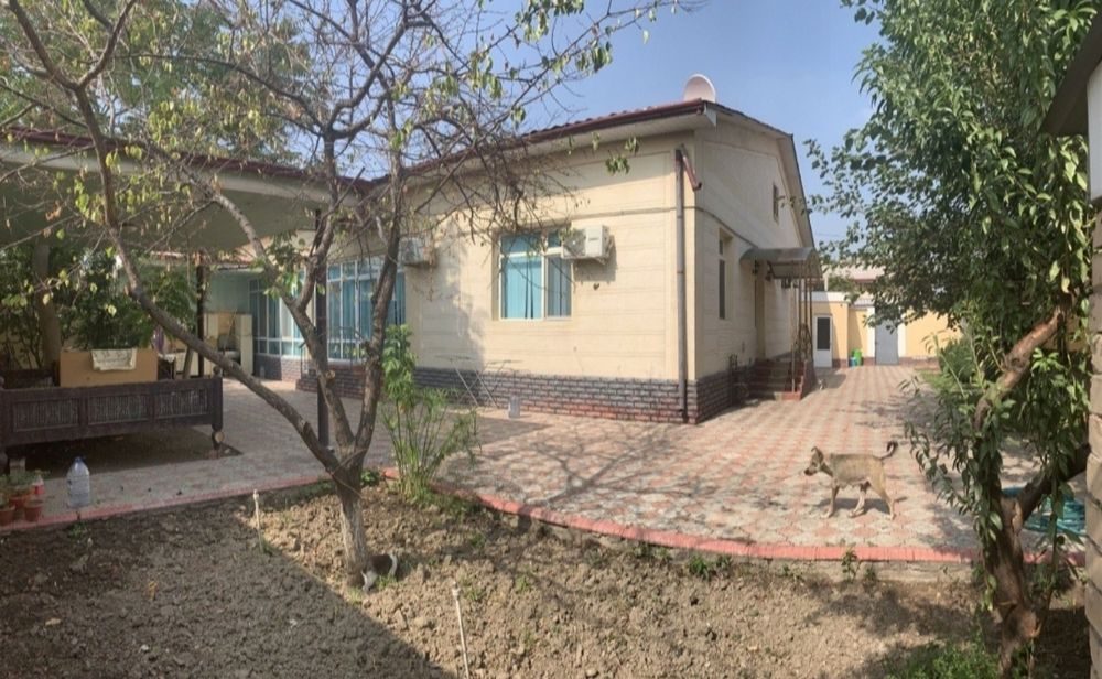5-комнатный дом, 600 м², Янгибазар, в аренду