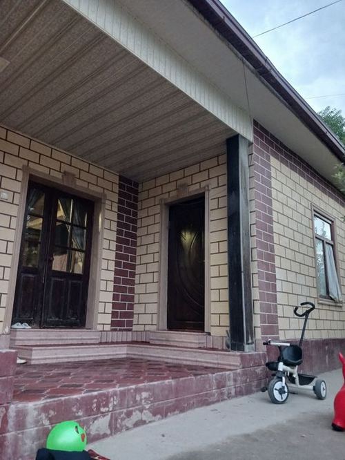 7-комнатный коттедж, 2400 м²