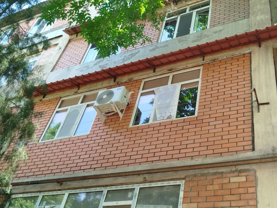 3-комнатная квартира, 57 м², Ангрен, на продажу