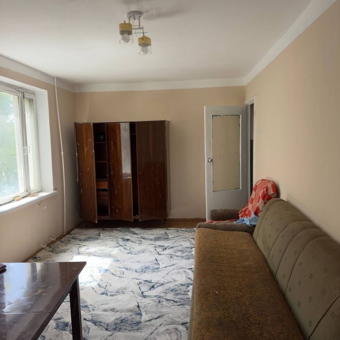 1-xonali kvartira, 40 m², Angren, ijaraga