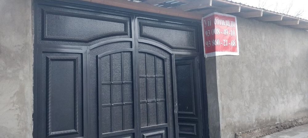 5-комнатный коттедж, 400 м², Янгибазар, на продажу