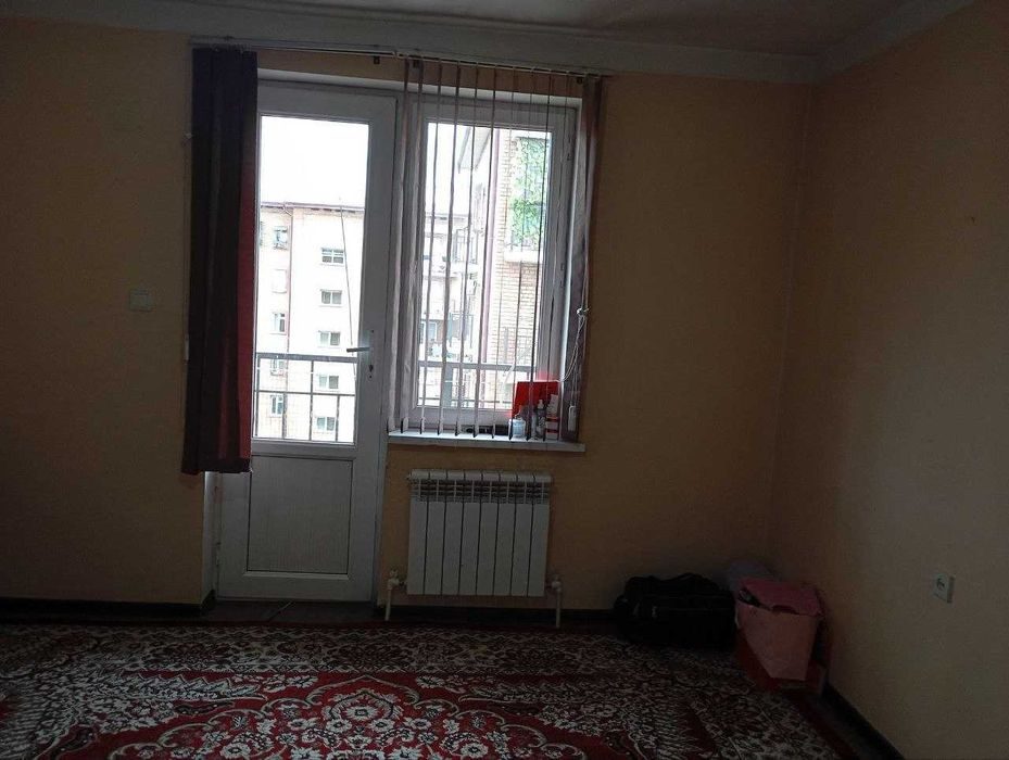 2-комнатная квартира, 48 м², Янгиюль, на продажу