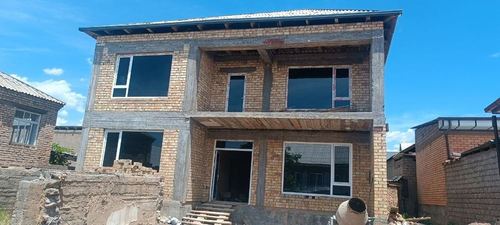 5-комнатная квартира, 4 м²