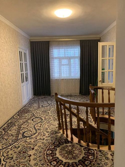 8-комнатный дом, 416 м²