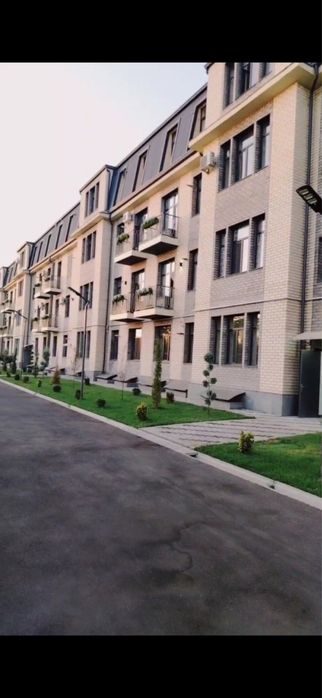 2-комнатная квартира, 56 м², Янгиюль, на продажу