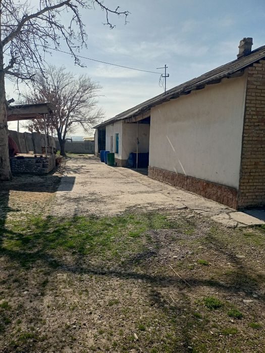 Молхона сотилади