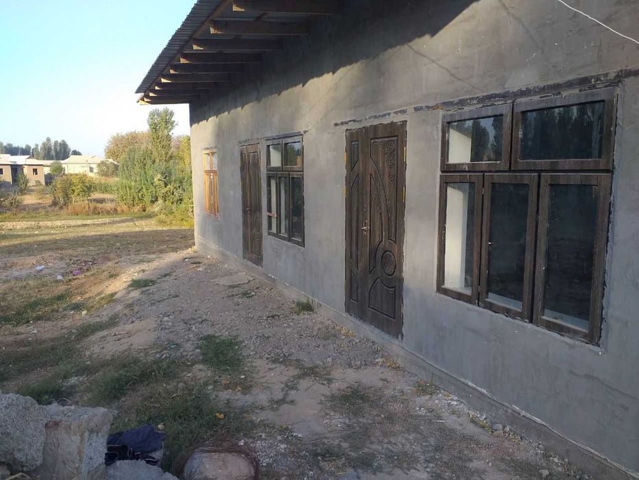 3-комнатный дом, 45 м², Янгиюль, в аренду