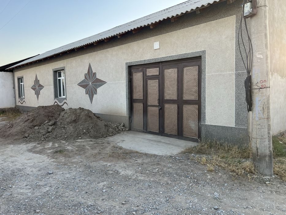 4-xonali dacha, 400 m², Bekobod, sotuvga