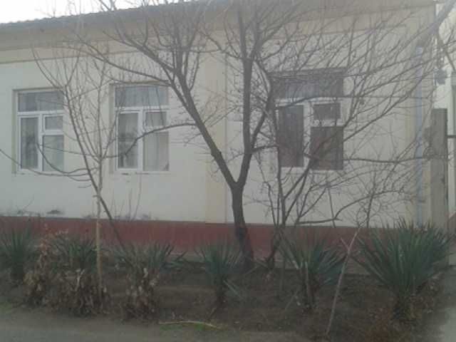 5-xonali uy, 600 m², Bekobod, sotuvga