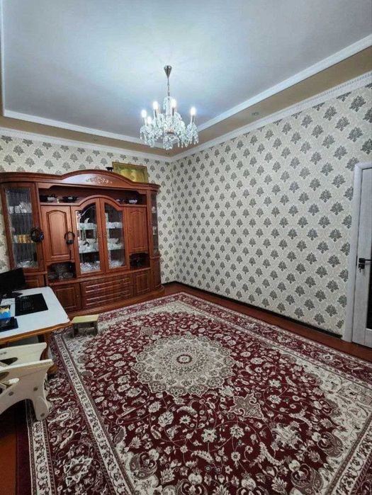 10-комнатный дом, 560 м², Бекабад, на продажу