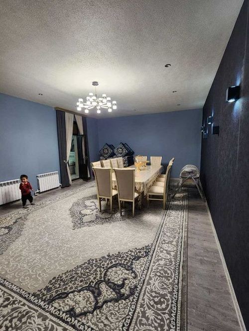8-комнатный дом, 958 м²