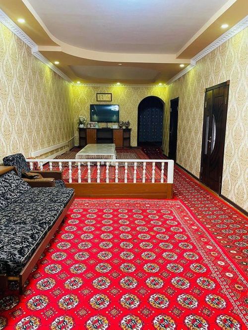4-комнатная квартира, 10 м²