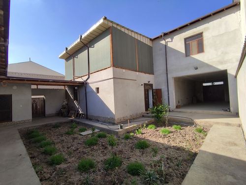 7-комнатный коттедж, 450 м²