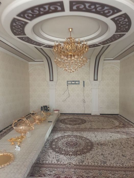 5-комнатный коттедж, 600 м², Ургенч, на продажу