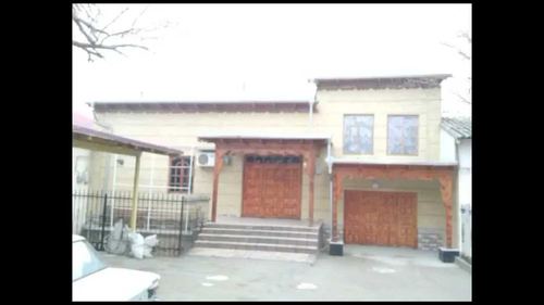 9-комнатная часть дома, 600 м²