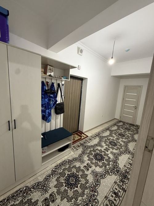 2-xonali kvartira, 81 m²