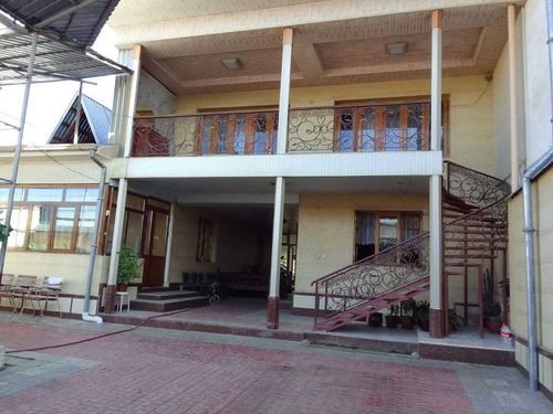 9-комнатный дом, 850 м²