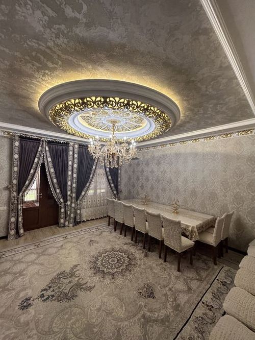 21-комнатная часть дома, 2200 м²