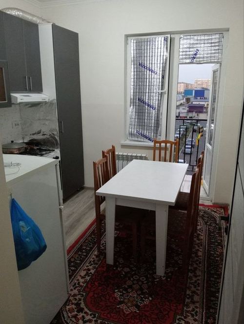 3-xonali kvartira, 70 m²