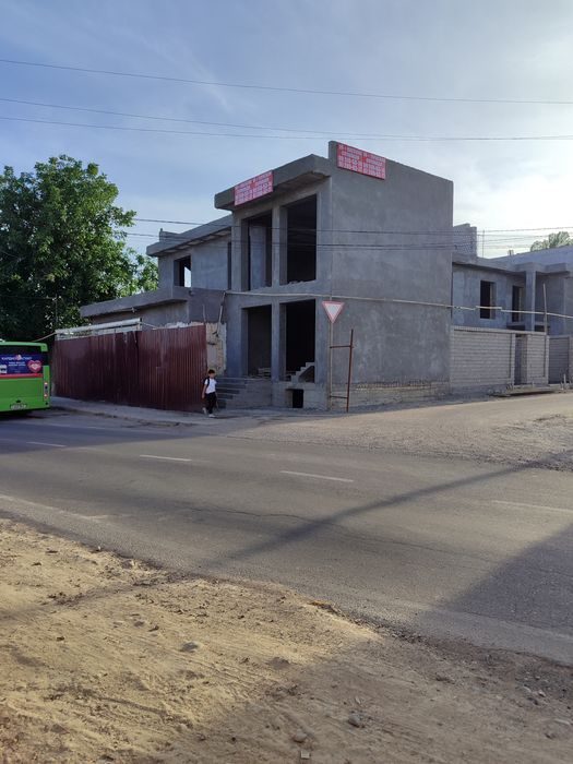 8-комнатный коттедж, 250 м², Зангиата, на продажу
