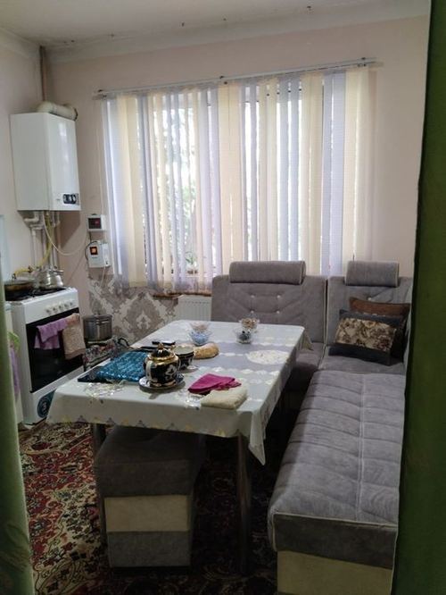 3-xonali kvartira, 70 m²