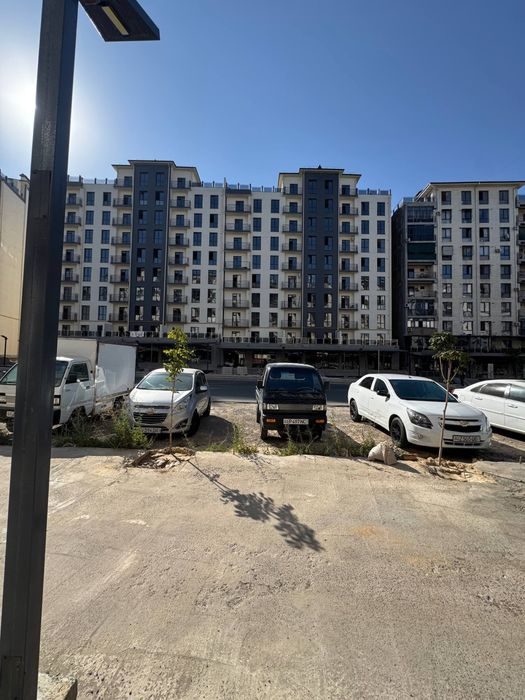 Продается коммерческое помещение в ЖК Eshonguzar City.