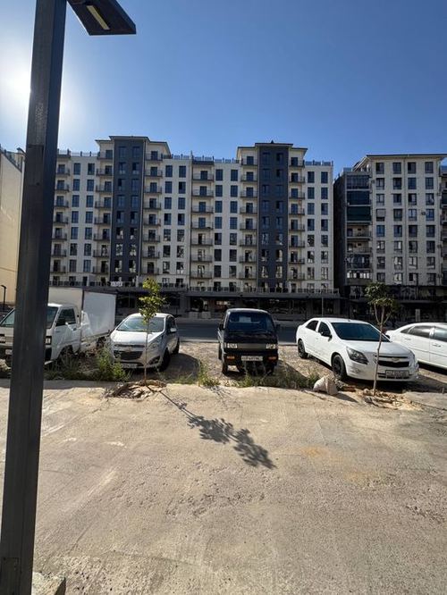 Продается коммерческое помещение в ЖК Eshonguzar City.