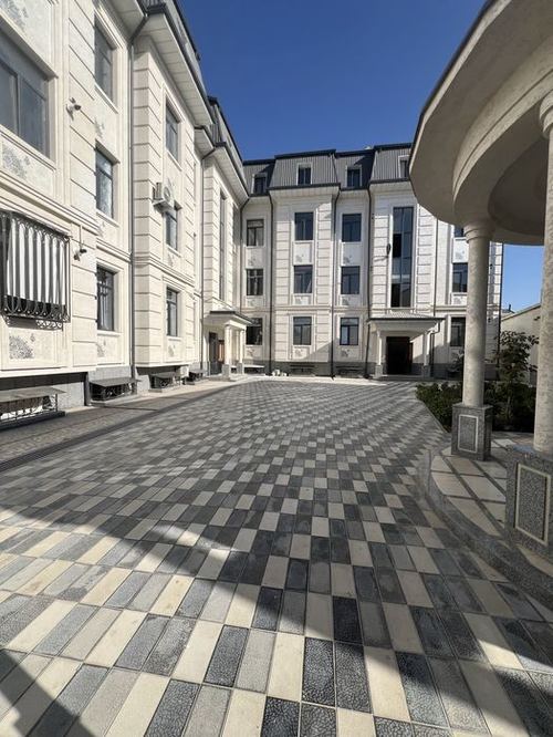 4-xonali kvartira, 132 m²