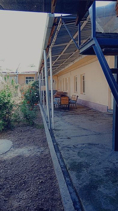 8-комнатный дом, 600 м²