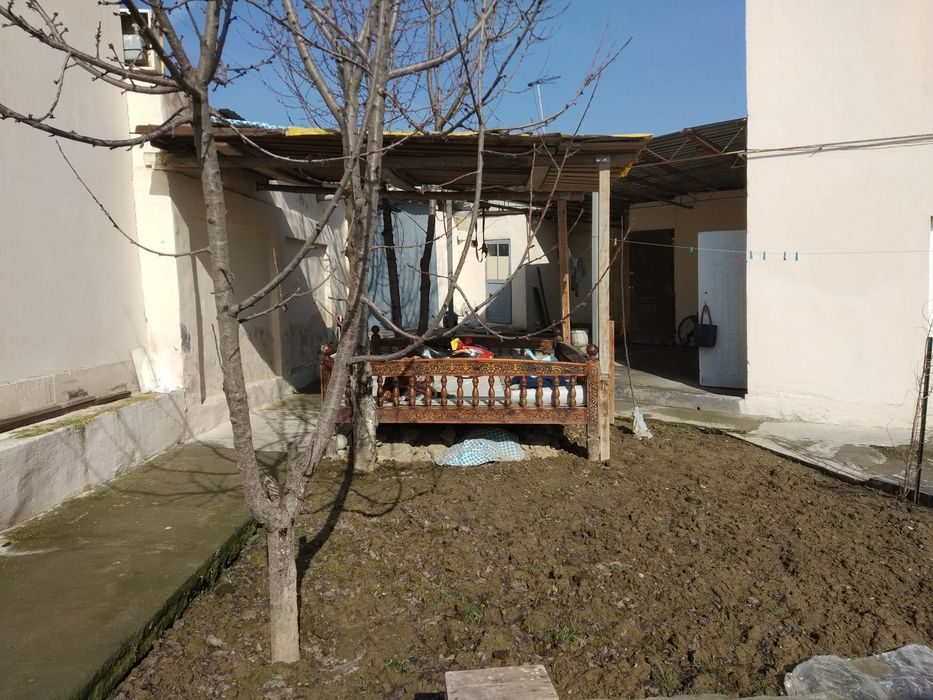 4-комнатный дом, 300 м², Зангиата, на продажу