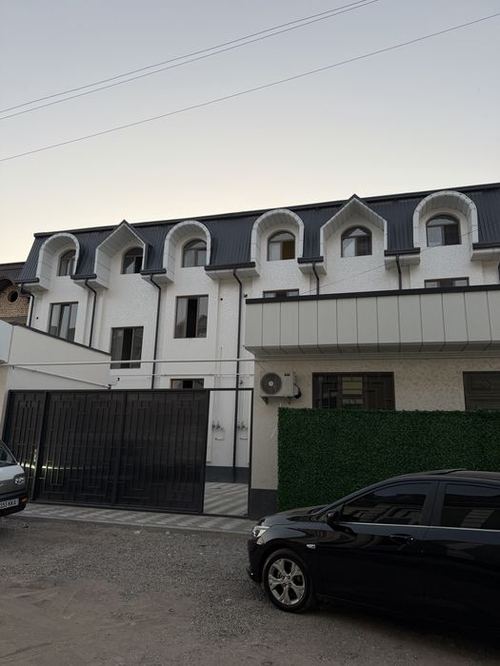 5-комнатная квартира, 140 м²