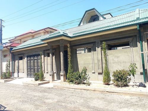 10-xonali uy, 750 m²