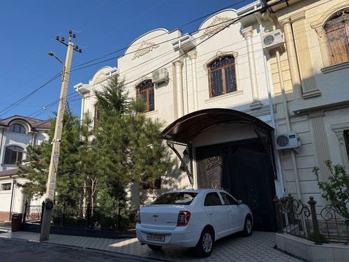 6-xonali uy, 110.99 m²
