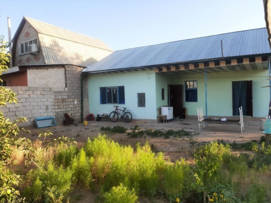 3-комнатный коттедж, 70 м², Зарафшан, на продажу