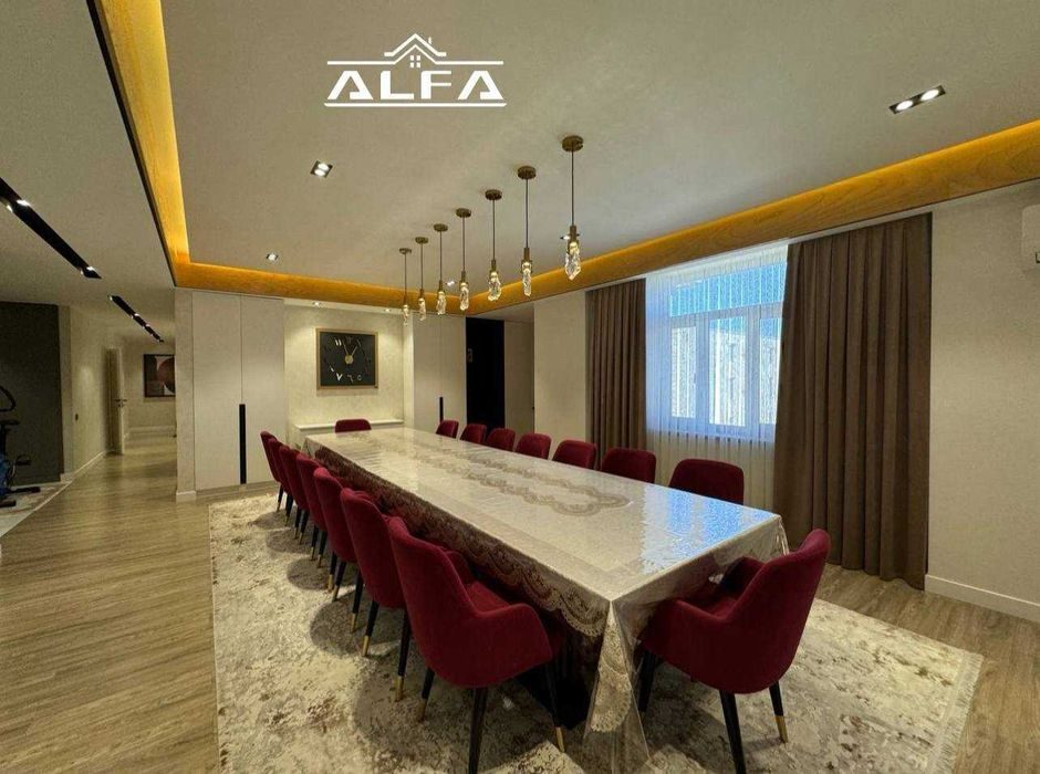 4-room apartment, 320 m², Bukhara, for sale
