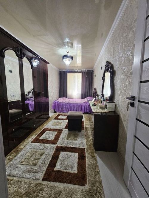 3-xonali kvartira, 70 m²