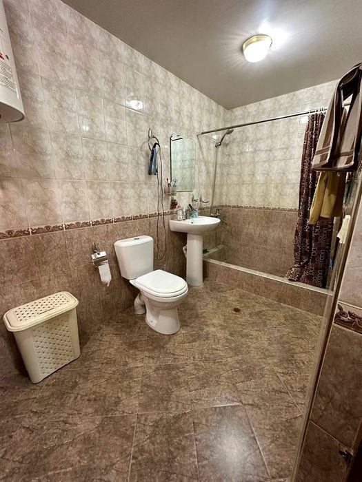 8-комнатный дом, 200 м², Самарканд, на продажу