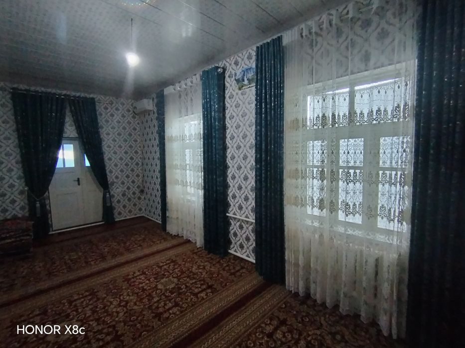5-room house, 1000 m², Navoi, for sale