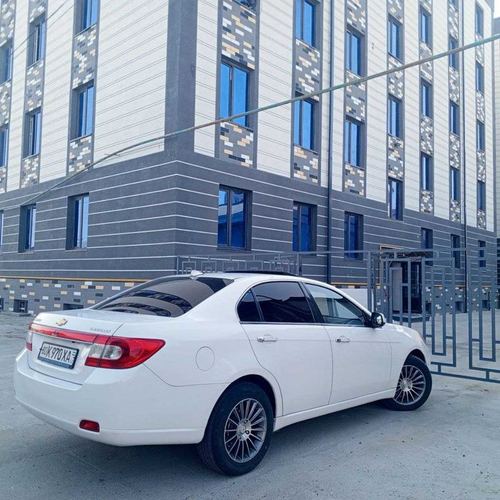 4-xonali kvartira, 68 m²
