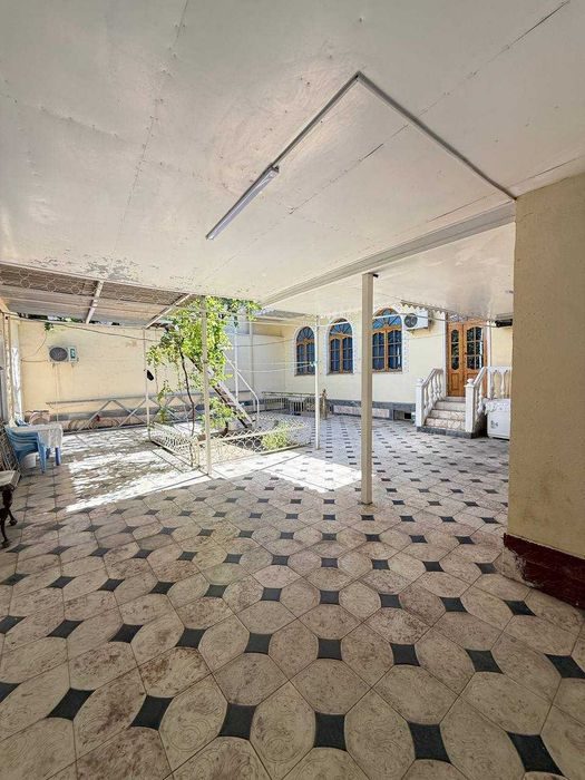 6-room house, 3 m², Bukhara, for sale