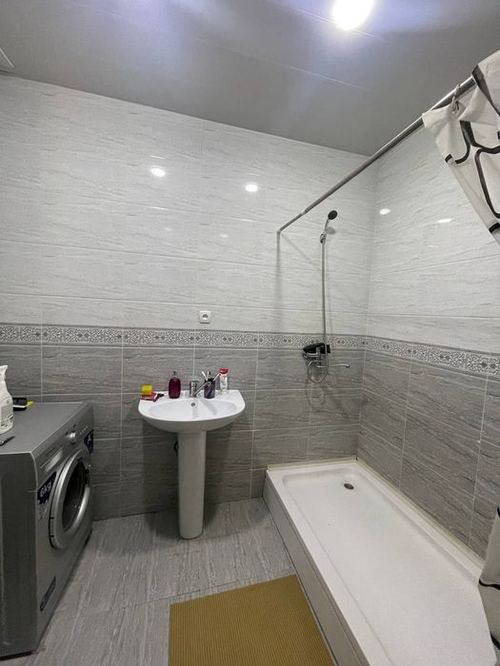 2-xonali kvartira, 77 m²
