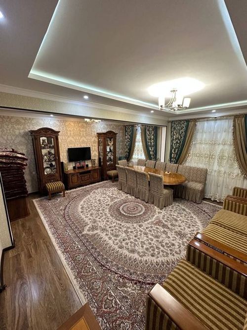 4-xonali kvartira, 92 m²