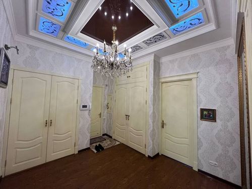 5-комнатная квартира, 224 м²