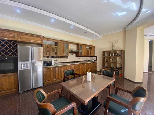 3-room house, 180 m²
